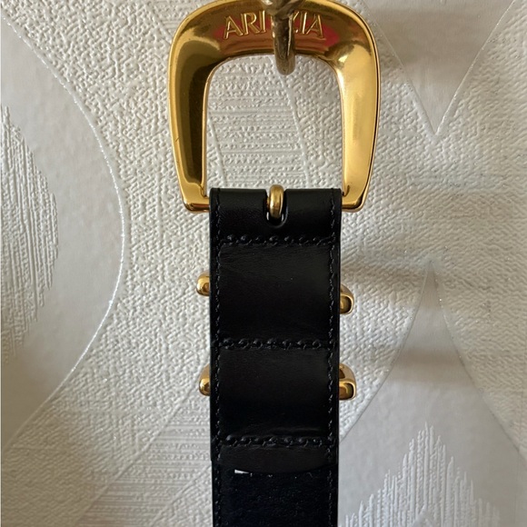 Aritzia Black Leather Belt with Gold Buckle - Picture 2 of 6